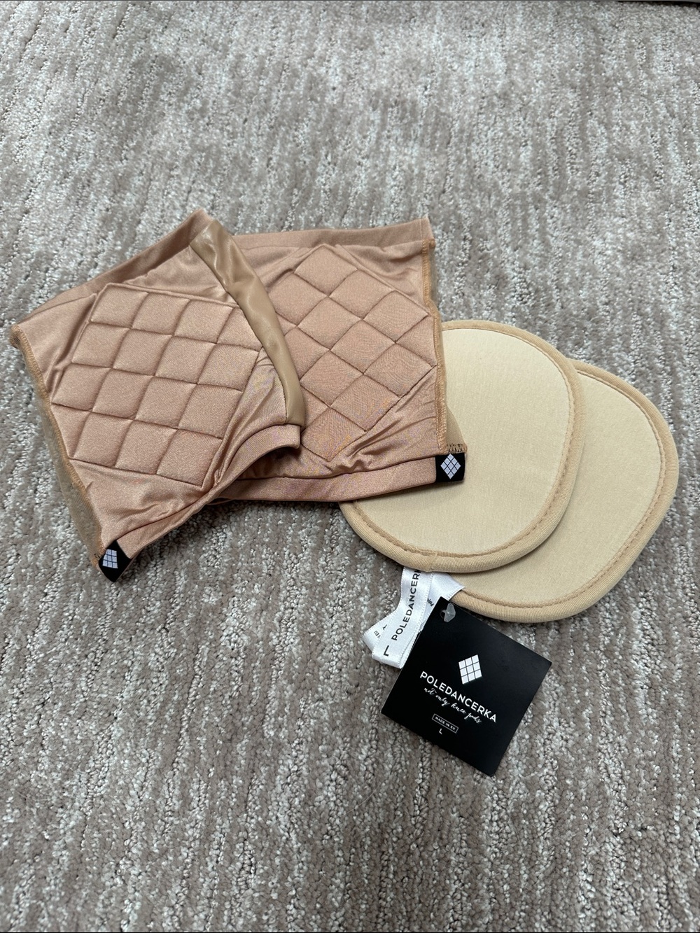 Poledancerka knee pads and pad inserts